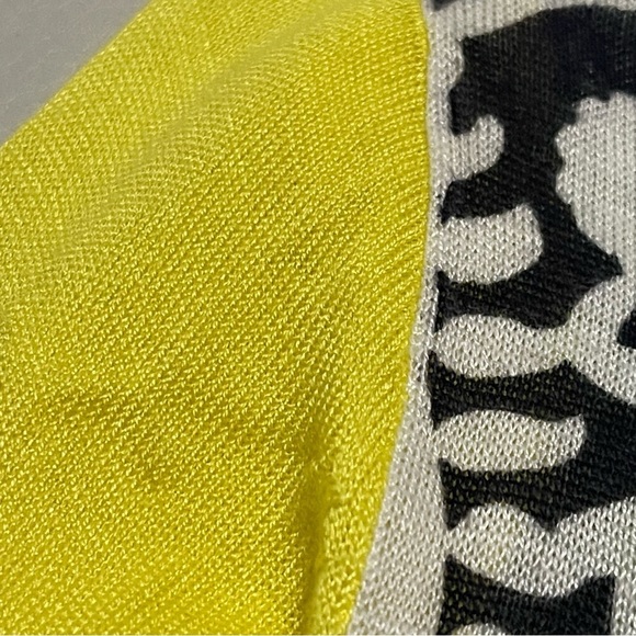 Camellia Cardigan Sweater artsy pattern size S lightweight - Picture 8 of 13